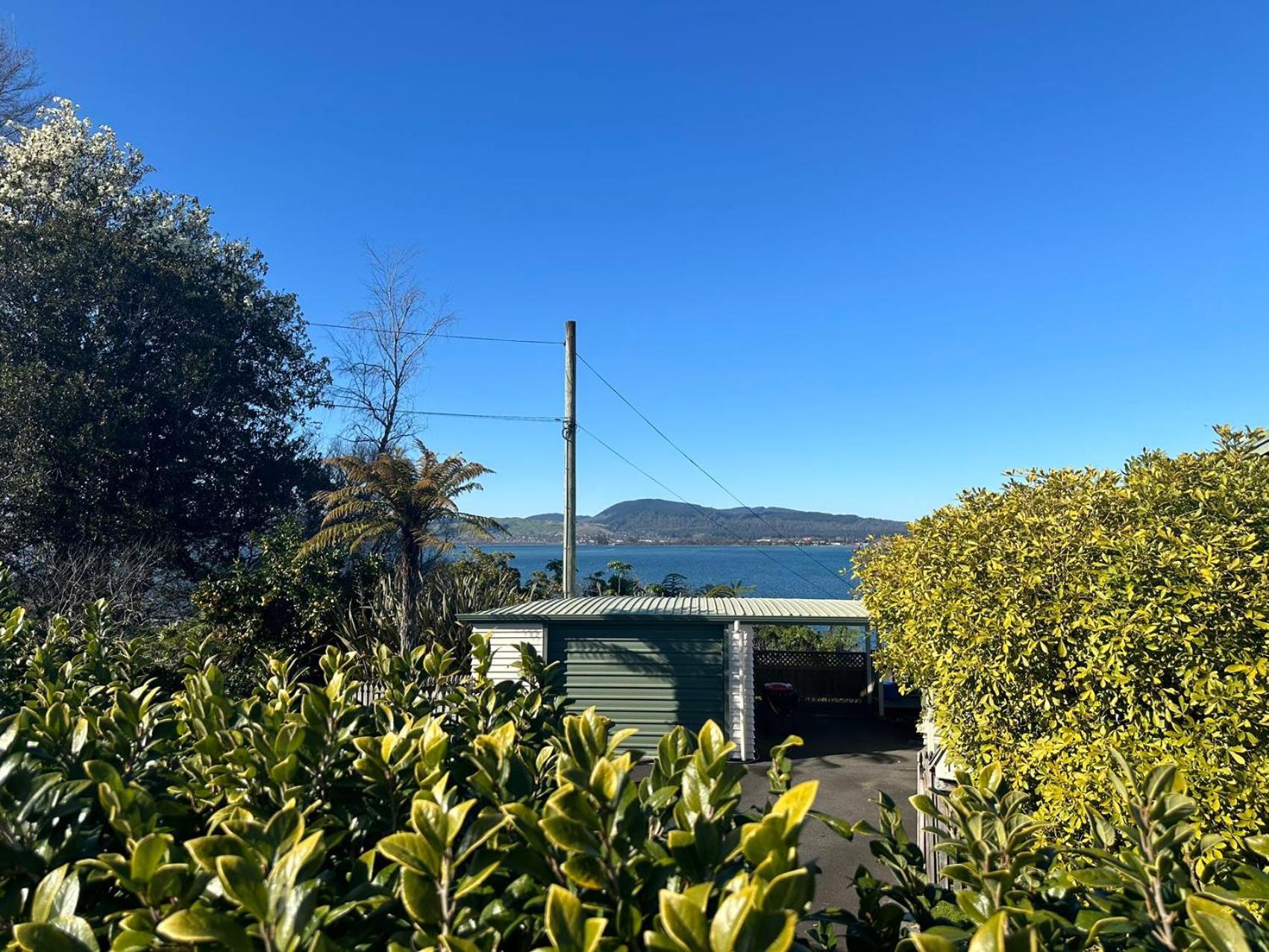 Mia'S Home With Lake View Rotorua Buitenkant foto
